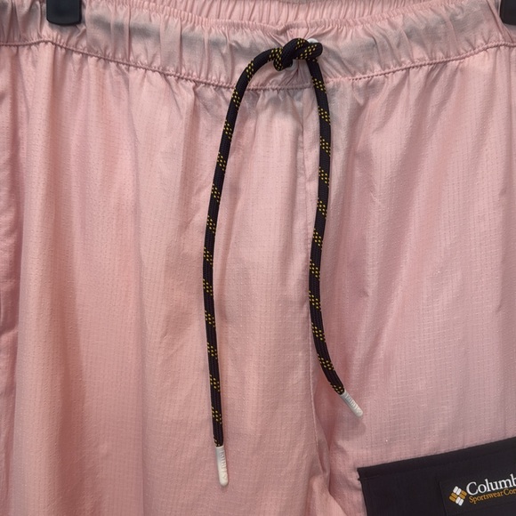 NWT Kith Columbia Riptide Wind Pant
Dusty Pink - Picture 6 of 11